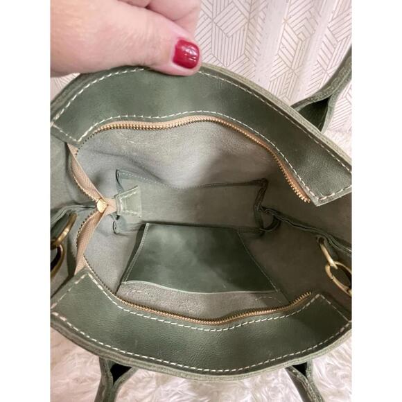Portland Leather Green Mini Crossbody Tote Zipper Closure EUC - Picture 2 of 9